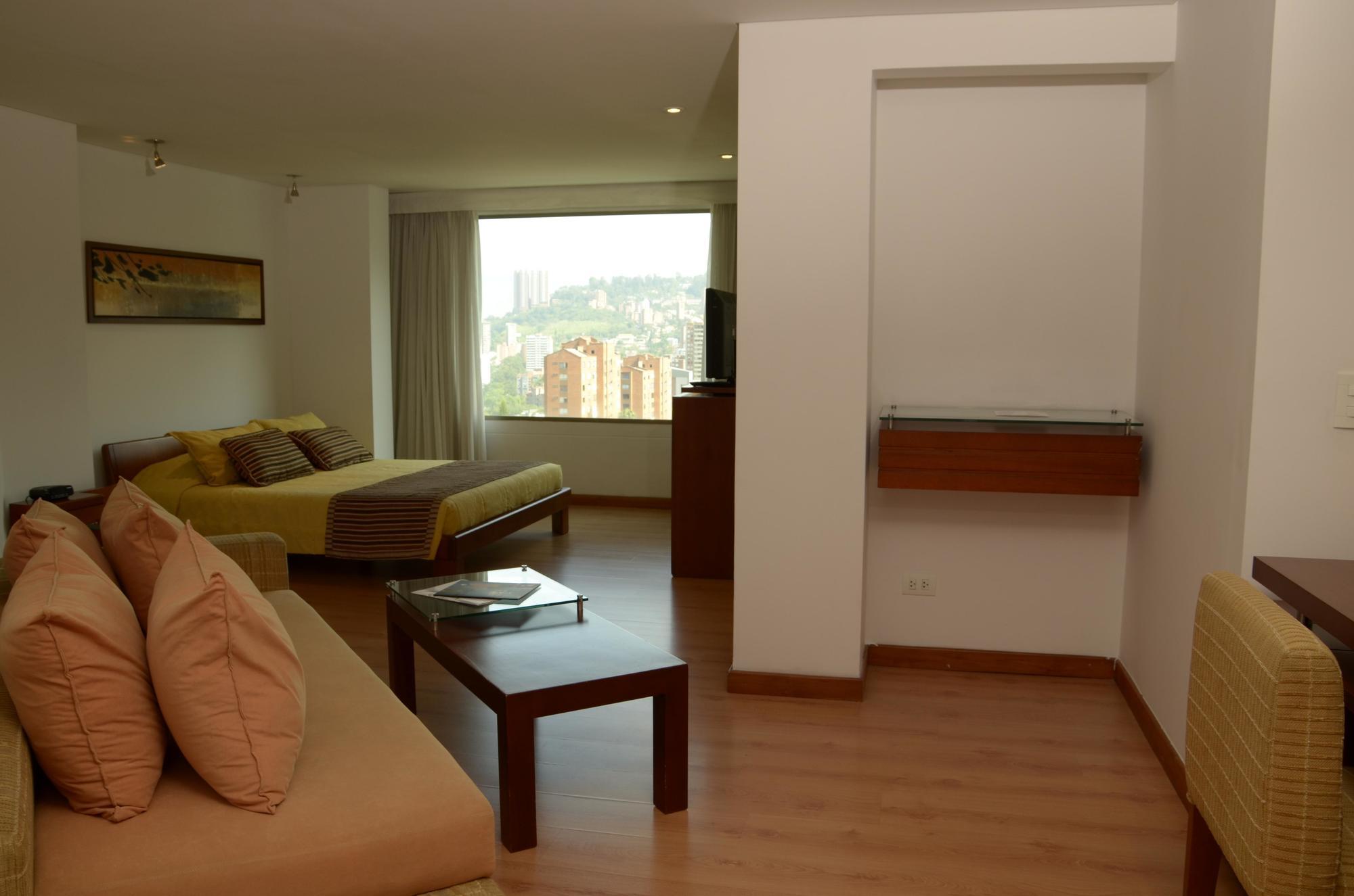Hotel Casa Victoria Medellin Exterior photo