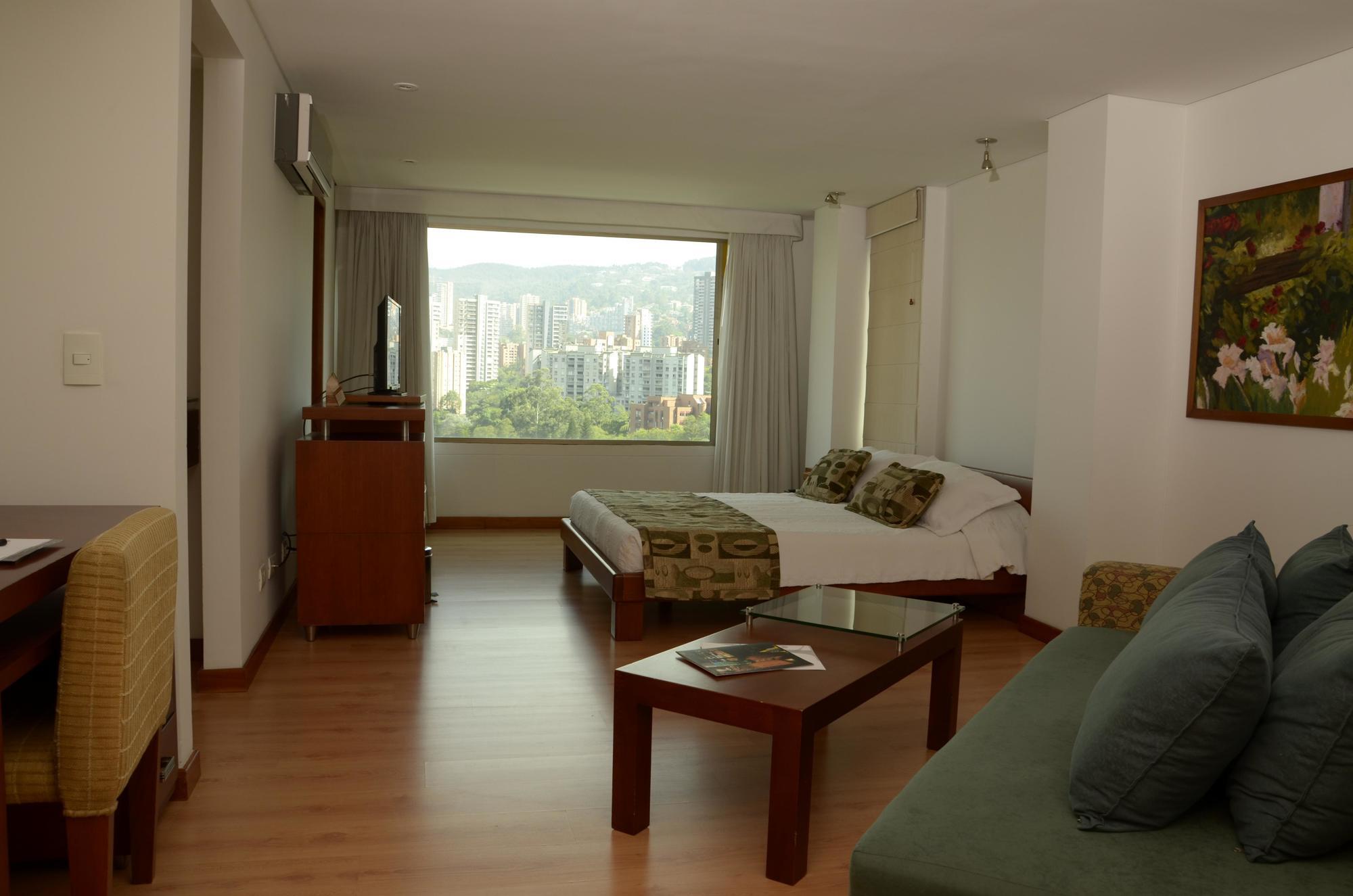 Hotel Casa Victoria Medellin Exterior photo