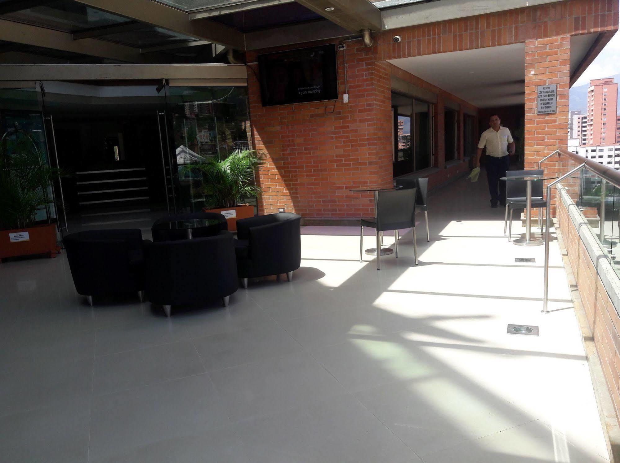 Hotel Casa Victoria Medellin Exterior photo