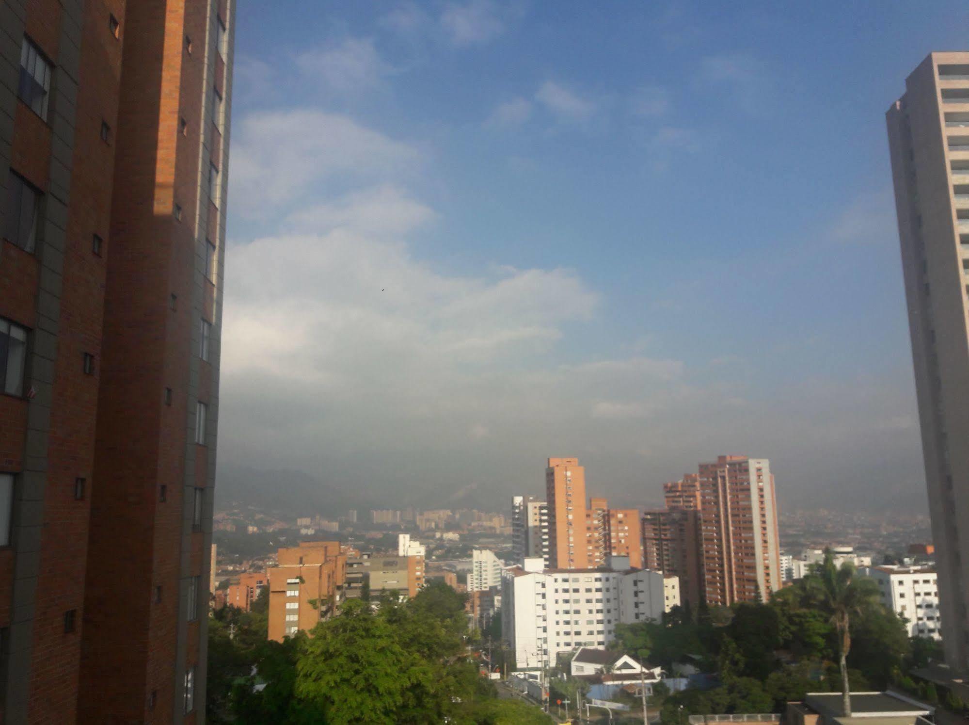 Hotel Casa Victoria Medellin Exterior photo